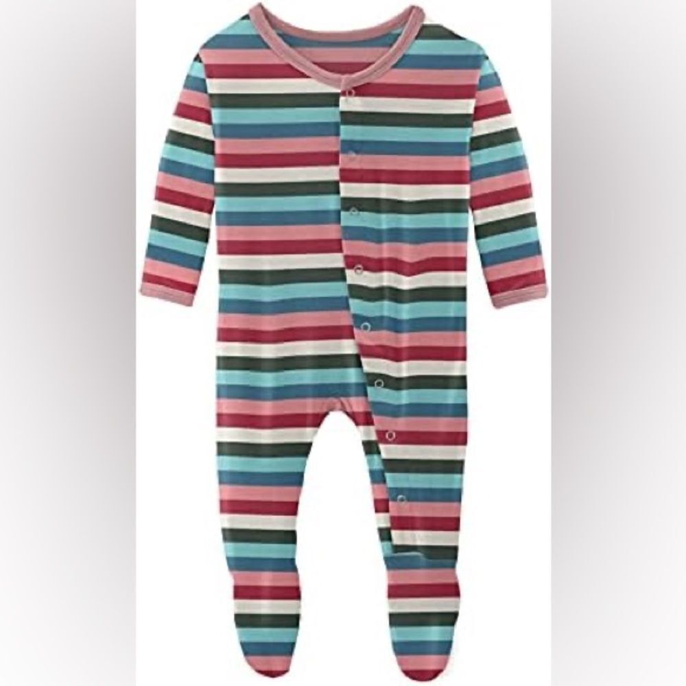 NWT- KicKee Pants Print Footies with Snaps, Super Soft Jammies- Size Newborn
